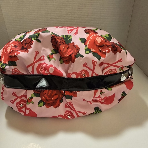 Betseyville Dangerous In Love Pink Hobo  Bag - Picture 10 of 15